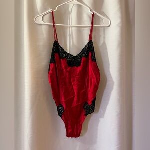 100% Silk Classiques Entier Red & Black Lace Intimates Lingerie